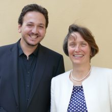 Eva, Neumayr