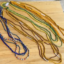 3-reihige Ketten aus kleinen Glassbeads